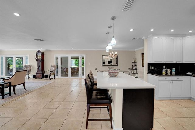 1019 E Cypress Drive, Pompano Beach, FL 33069