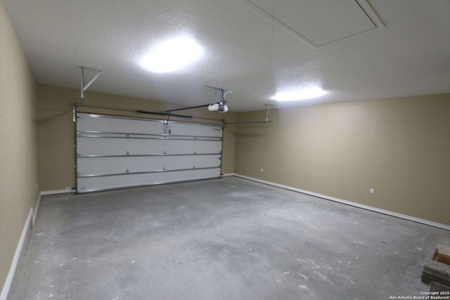 819 Shady Grove Lane, Adkins, TX 78101