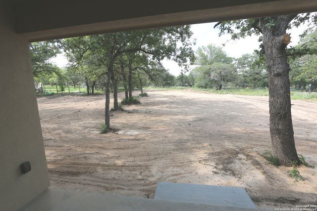 819 Shady Grove Lane, Adkins, TX 78101