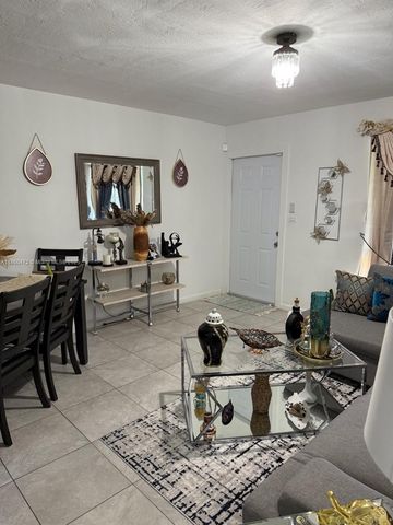 4123 SW 21st St, Fort Lauderdale, FL 33317