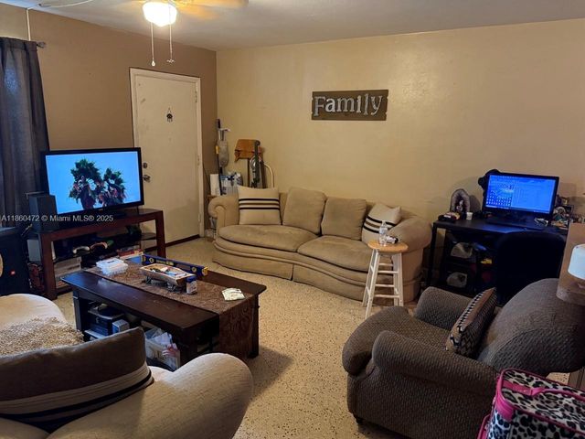 4123 SW 21st St, Fort Lauderdale, FL 33317