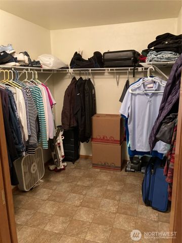 21 N Beaver Place N, Hoodsport, WA 98548