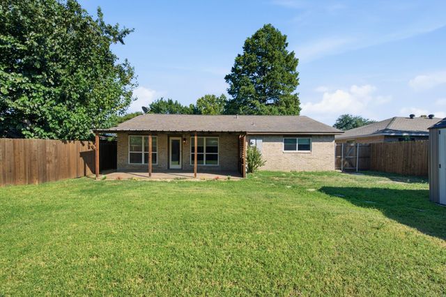1615 Roundrock Trail, Mesquite, TX 75149