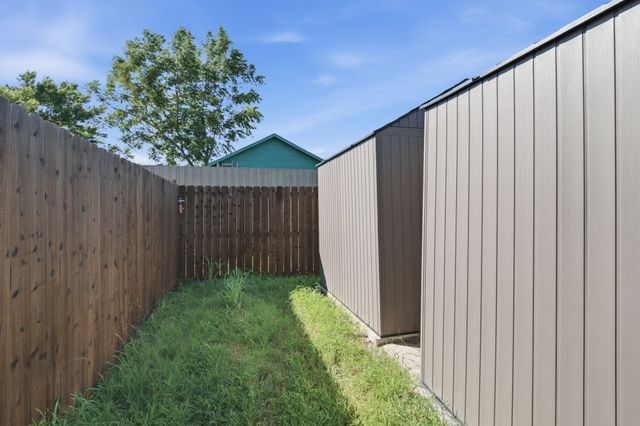 1615 Roundrock Trail, Mesquite, TX 75149