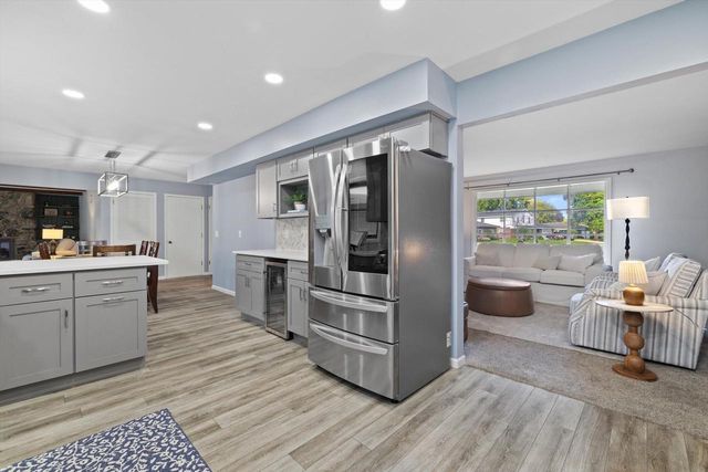 4512 Pennington LANE, Mount Pleasant, WI 53403