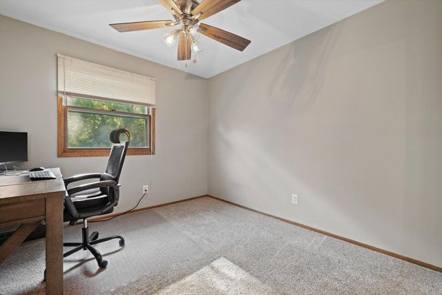 4512 Pennington LANE, Mount Pleasant, WI 53403