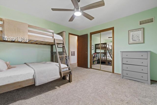 4512 Pennington LANE, Mount Pleasant, WI 53403