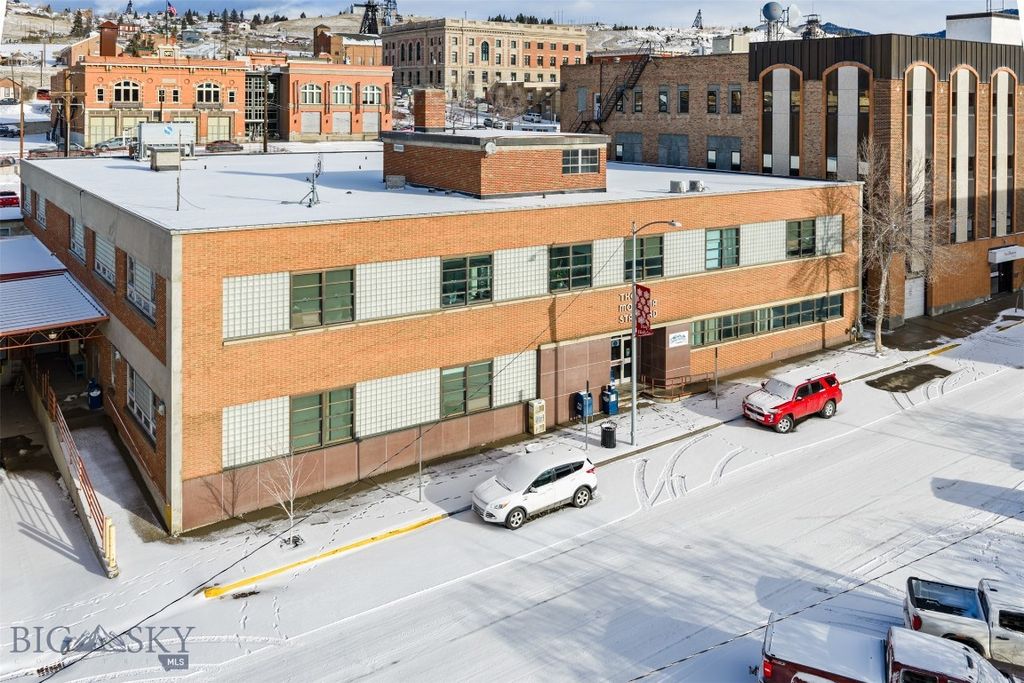 25 W Granite Street W, Butte, MT 59701 photo 2