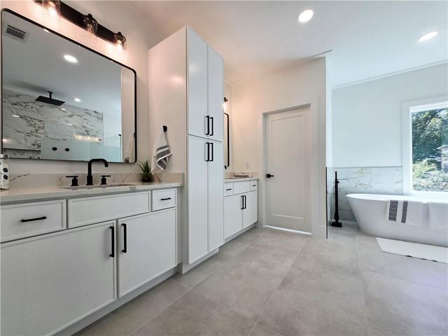 194 Rocky Ford Road, Atlanta, GA 30317