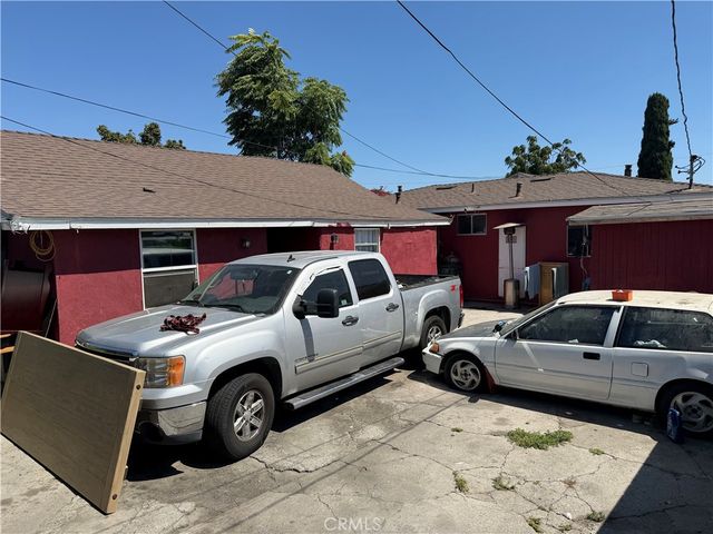2023 E 76th, Los Angeles, CA 90001