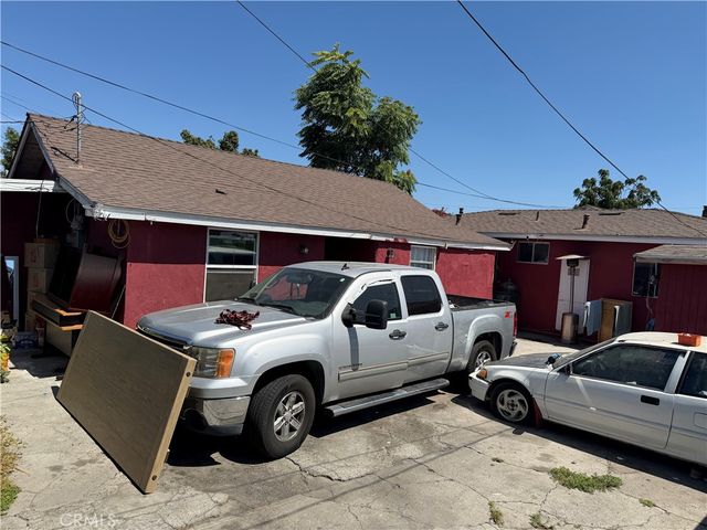 2023 E 76th, Los Angeles, CA 90001