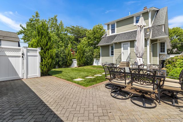 126 Rutland Avenue, Rockville Centre, NY 11570