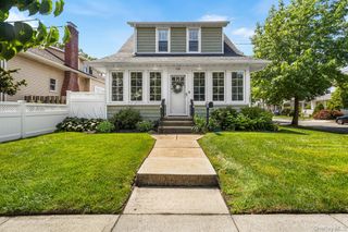 126 Rutland Avenue, Rockville Centre, NY 11570