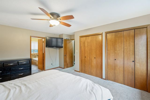 4900 Dakota Drive, West Des Moines, IA 50265