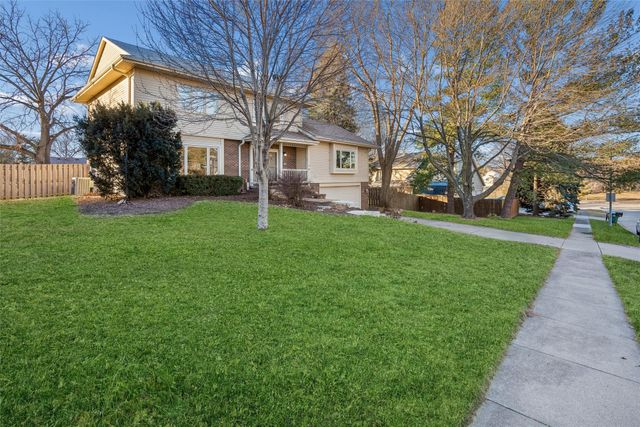 4900 Dakota Drive, West Des Moines, IA 50265