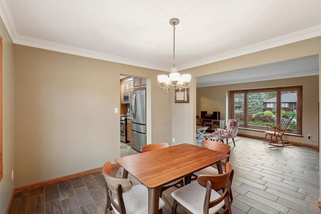 4900 Dakota Drive, West Des Moines, IA 50265