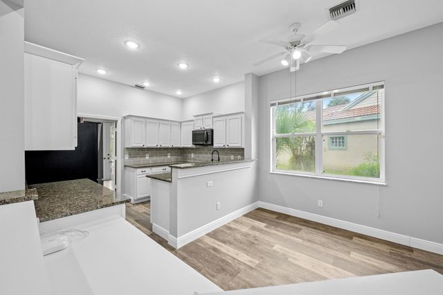 3033 SE Brierwood Place, Stuart, FL 34997