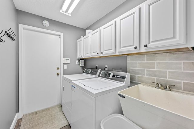 3033 SE Brierwood Place, Stuart, FL 34997