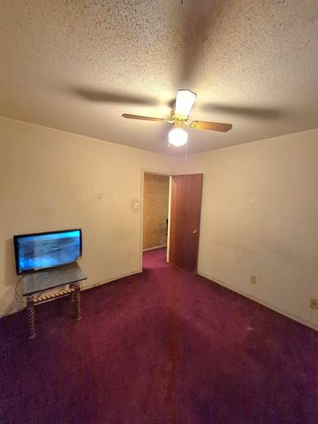 265 E SHELBY DR, Memphis, TN 38109