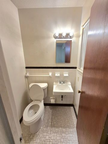 265 E SHELBY DR, Memphis, TN 38109