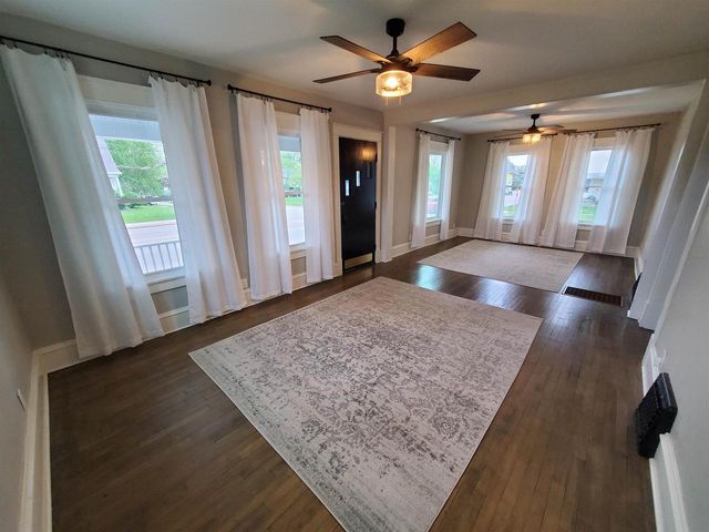 719 S MEMORIAL DRIVE, Appleton, WI 54911
