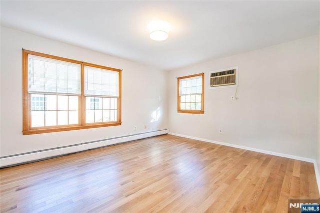 165 W Passaic Avenue, Rutherford, NJ 07070