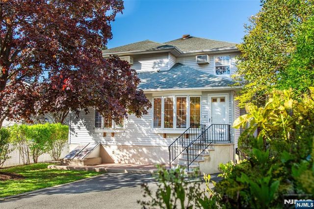 165 W Passaic Avenue, Rutherford, NJ 07070