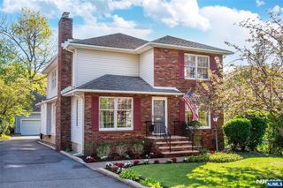 165 W Passaic Avenue, Rutherford, NJ 07070