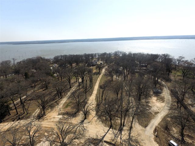 8087 Lakeview Drive, Quinlan, TX 75474