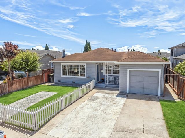 89 Santa Clara Street, Watsonville, CA 95076