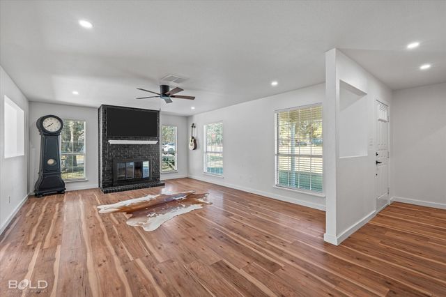 3407 Hickory Ridge Road, Shreveport, LA 71108