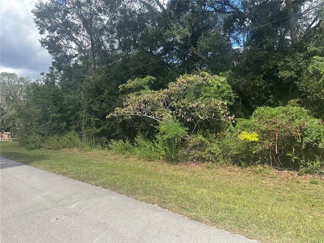 214 VANCOUVER CIRCLE, Interlachen, FL 32148