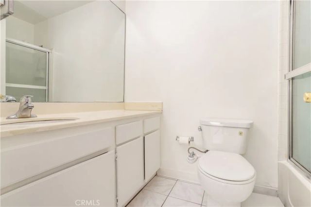 8800 Burnet 8, North Hills, CA 91343