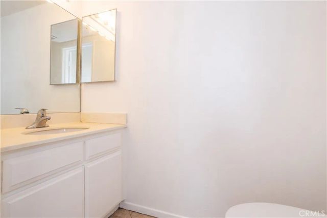 8800 Burnet 8, North Hills, CA 91343