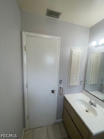 30 SE 24th AVE, Cape Coral, FL 33990