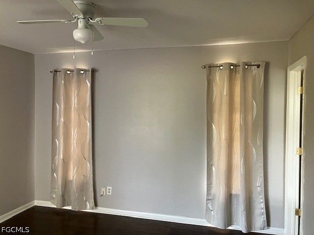30 SE 24th AVE, Cape Coral, FL 33990