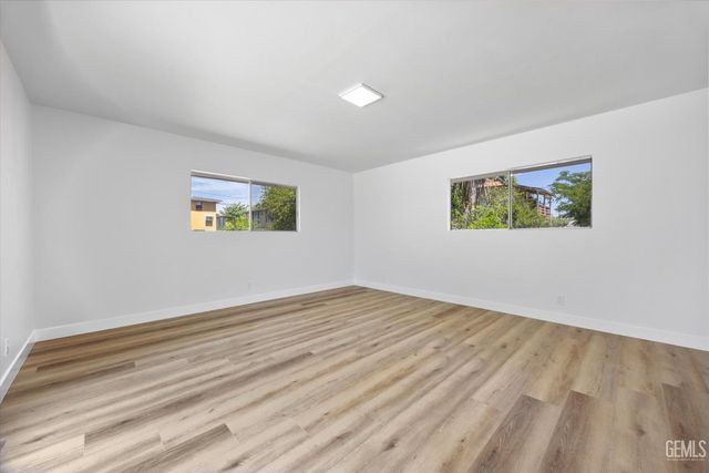 1330 2nd Street, Bakersfield, CA 93304