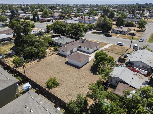 1330 2nd Street, Bakersfield, CA 93304