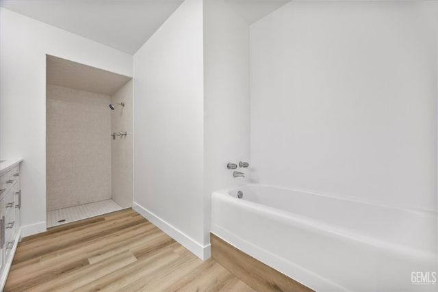 1330 2nd Street, Bakersfield, CA 93304