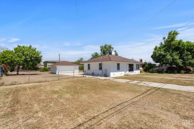 1330 2nd Street, Bakersfield, CA 93304