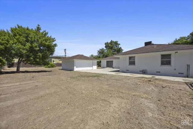 1330 2nd Street, Bakersfield, CA 93304