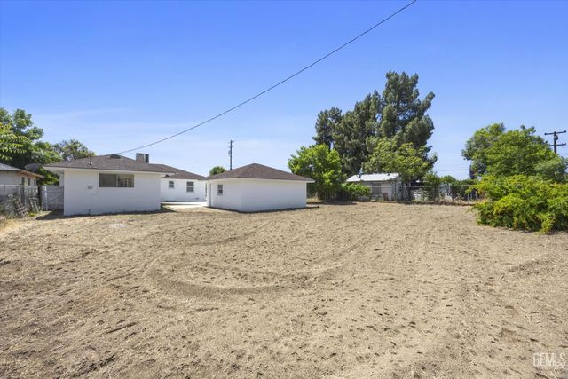 1330 2nd Street, Bakersfield, CA 93304