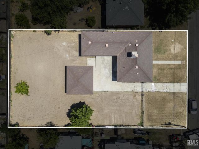 1330 2nd Street, Bakersfield, CA 93304