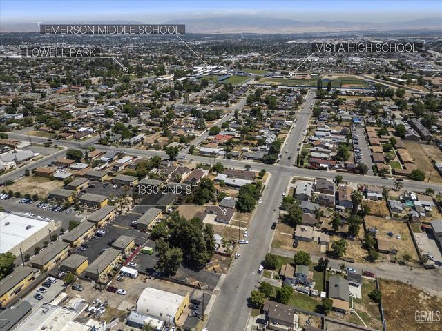 1330 2nd Street, Bakersfield, CA 93304