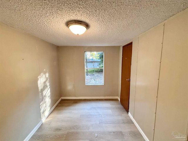 3991 Diamond St, Pace, FL 32571