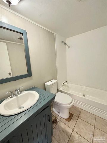 3991 Diamond St, Pace, FL 32571