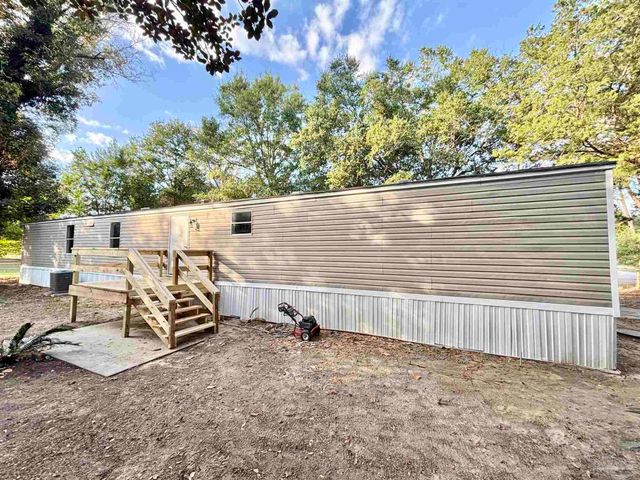 3991 Diamond St, Pace, FL 32571