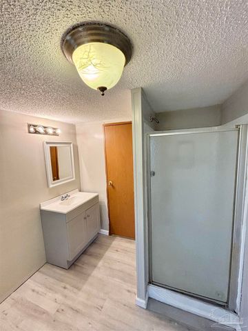 3991 Diamond St, Pace, FL 32571