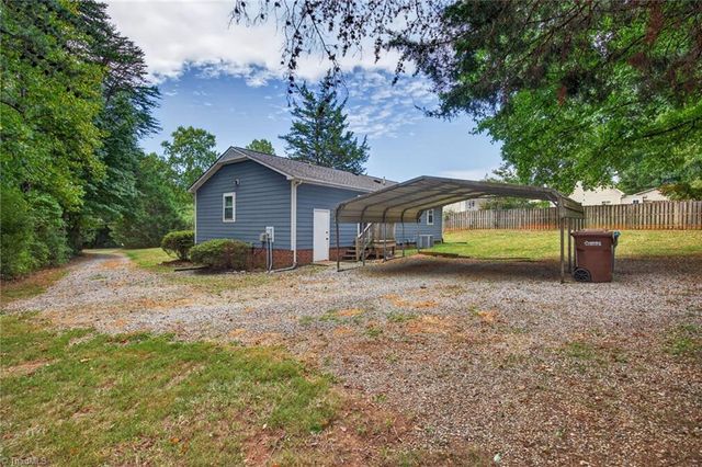 8116 Thorndike Road, Greensboro, NC 27409