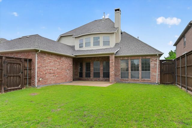 2416 Lady Of The Lake Boulevard, Lewisville, TX 75056